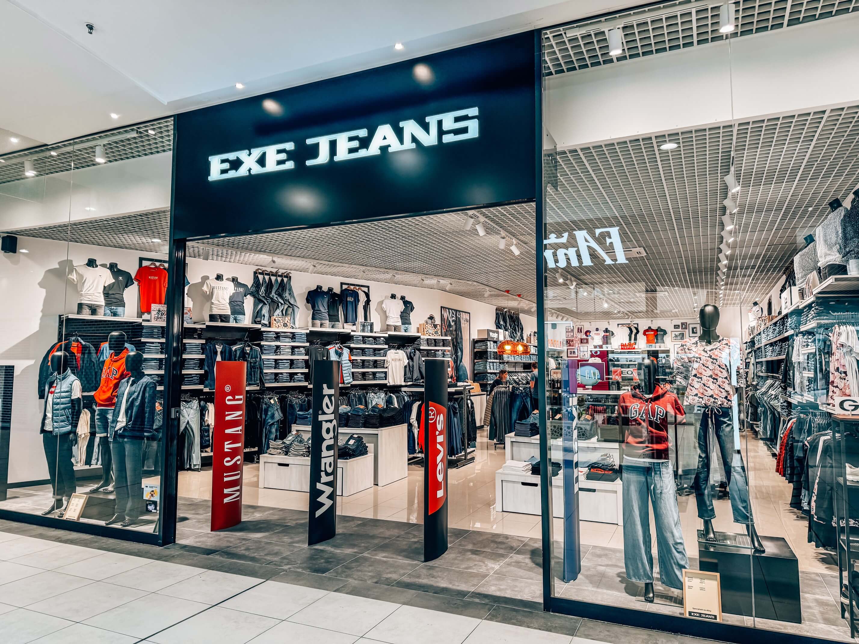 exe jeans